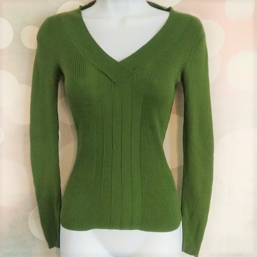 JACOB CONNEXION GREEN V NECK LONG SLEEVE XS